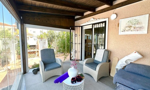 Återförsäljning - Fristående villa -
Orihuela Costa - La Regia