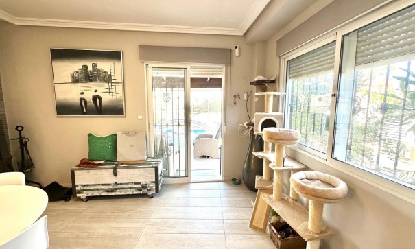 Återförsäljning - Fristående villa -
Orihuela Costa - La Regia