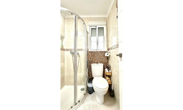 Återförsäljning - Fristående villa -
Orihuela Costa - La Regia