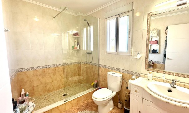 Återförsäljning - Fristående villa -
Orihuela Costa - La Regia