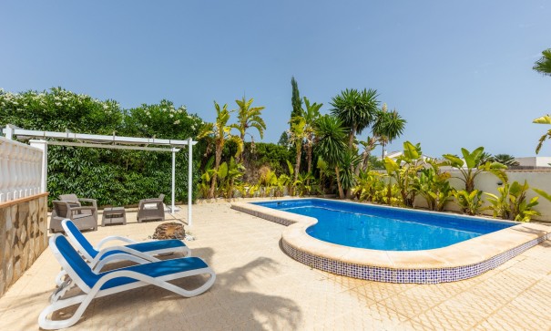 Herverkoop - Vrijstaande Villa -
San Fulgencio