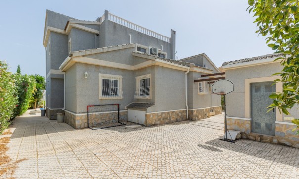 Herverkoop - Vrijstaande Villa -
San Fulgencio