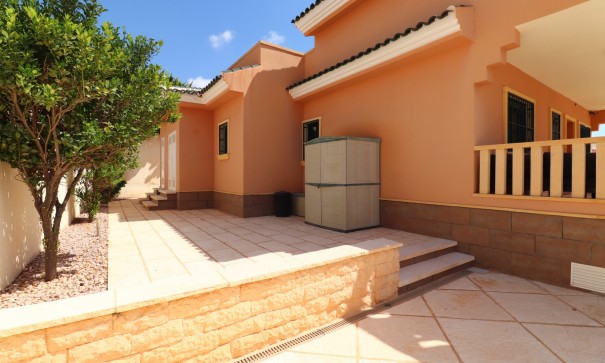 Sale - Detached Villa -
Ciudad Quesada - Rojales - La Fiesta