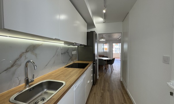 Sale - Apartment Flat -
Los Altos