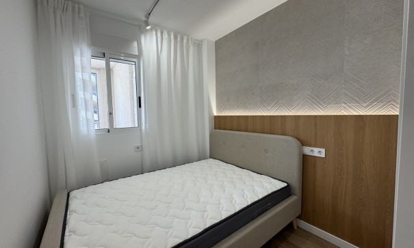 Sale - Apartment Flat -
Los Altos