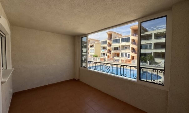 Sale - Apartment Flat -
Los Altos