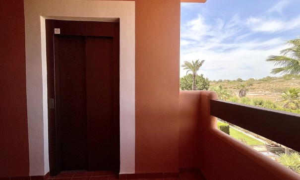 Revente - Appartement -
La Zenia