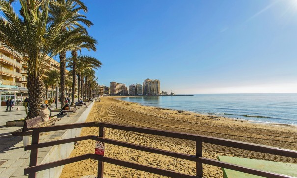 Återförsäljning - Lägenhet lägenhet -
Torrevieja - Playa del cura