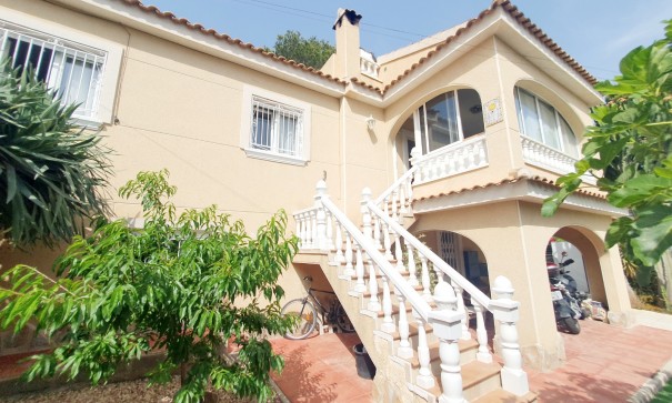 Sale - Detached Villa -
Torrevieja - Los Balcones