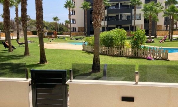 Revente - Appartement -
Orihuela Costa