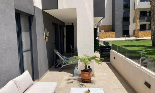 Revente - Appartement -
Orihuela Costa