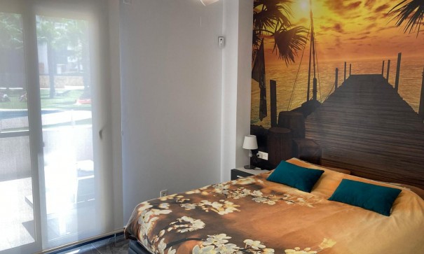 Revente - Appartement -
Orihuela Costa