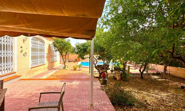 Venta - Chalet Independiente -
Torrevieja - Los Balcones - Los Altos del Edén