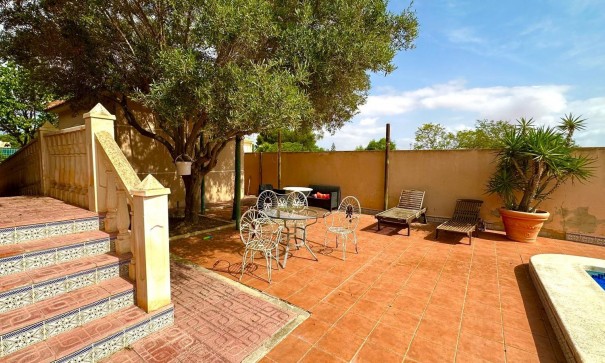 Venta - Chalet Independiente -
Torrevieja - Los Balcones - Los Altos del Edén