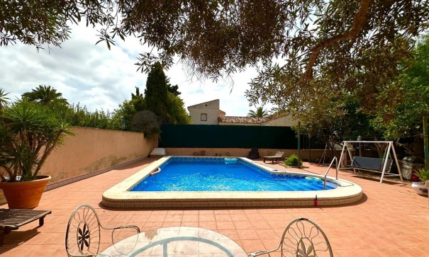 Venta - Chalet Independiente -
Torrevieja - Los Balcones - Los Altos del Edén
