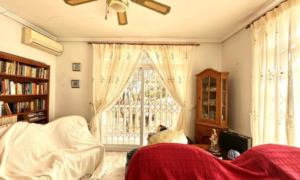 Venta - Chalet Independiente -
Torrevieja - Los Balcones - Los Altos del Edén