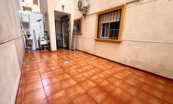 Herverkoop - Apartement Flat -
La Zenia