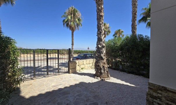 Sale - Semi Detached Villa -
Algorfa - La Finca Golf