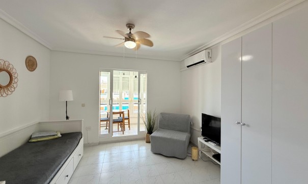 Revente - Appartement -
Torrevieja - La Mata