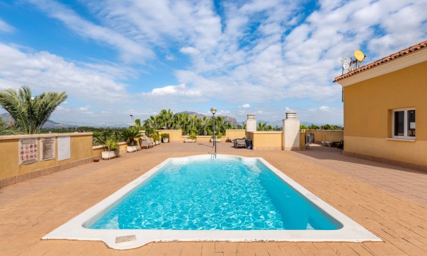 Revente - Appartement -
Jacarilla