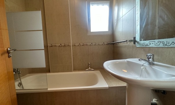 Revente - Appartement -
Jacarilla