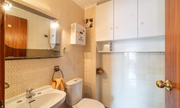 Videresalg - Lejlighed lejlighed -
Torrevieja - Playa de los Naufragos