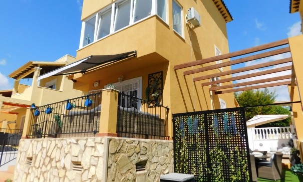 Sale - Detached Villa -
Orihuela Costa - Villamartín