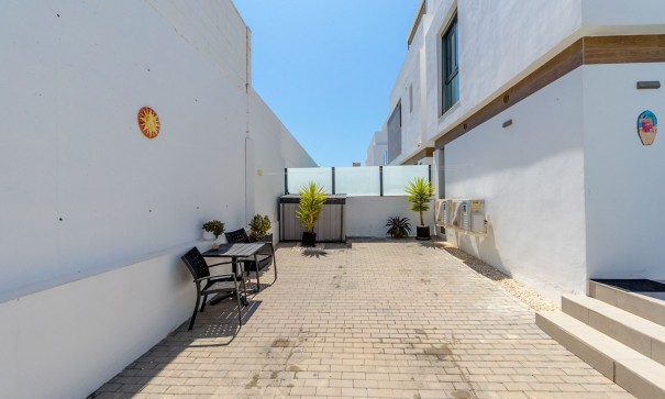 Sale - Detached Villa -
Orihuela Costa - Villamartín