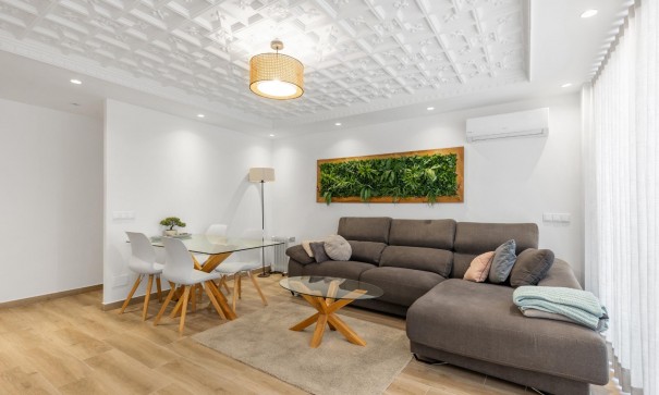 Sale - Apartment Flat -
Torrevieja - Acequion