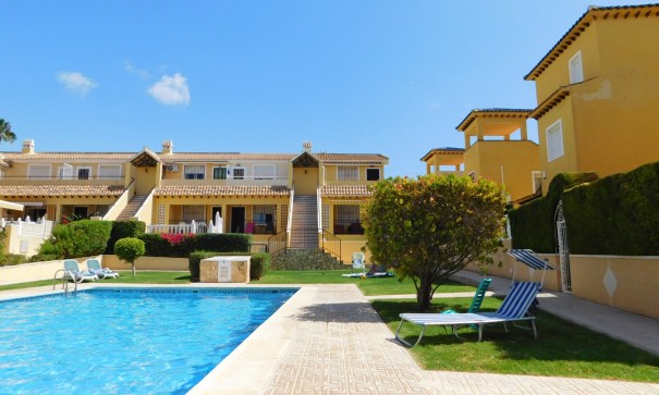 Sale - Detached Villa -
Orihuela Costa - Villamartín