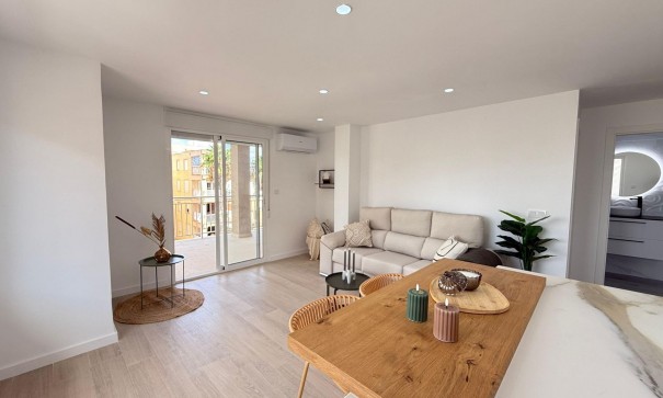 Sale - Apartment Flat -
Torrevieja - Playa de los Naufragos