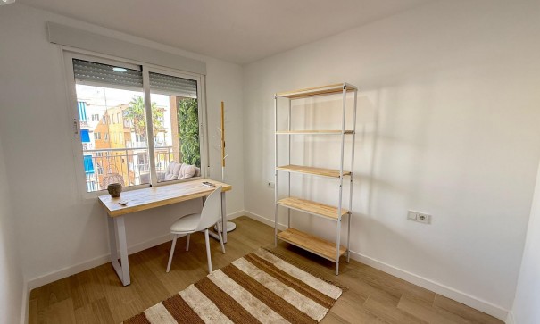 Sale - Apartment Flat -
Torrevieja - Playa de los Naufragos