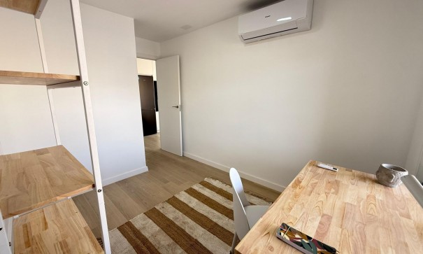 Sale - Apartment Flat -
Torrevieja - Playa de los Naufragos