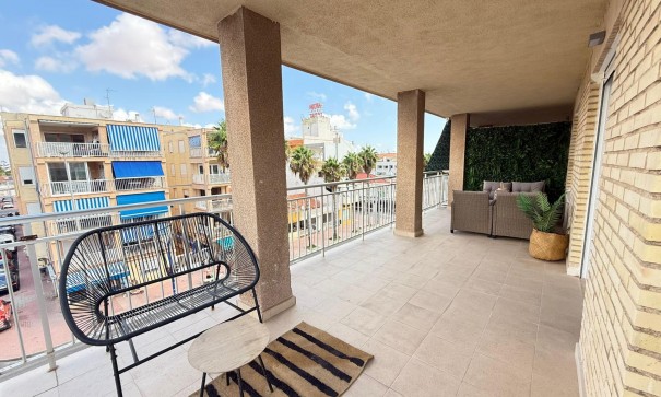 Sale - Apartment Flat -
Torrevieja - Playa de los Naufragos