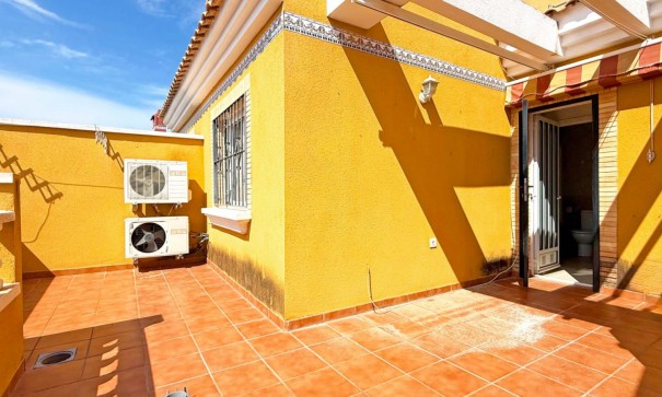 Sale - Town house -
Torrevieja - La Siesta - El Salado -  Torreta