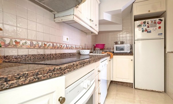 Sale - Town house -
Torrevieja - La Siesta - El Salado -  Torreta