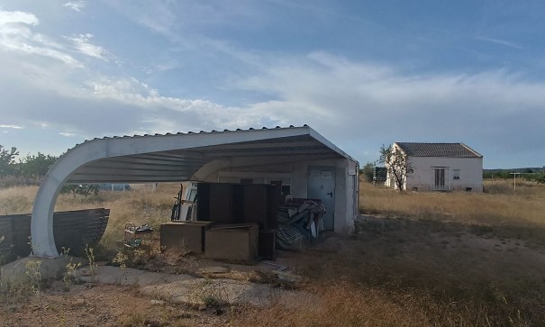 Resale - Finca Landgut -
Yecla