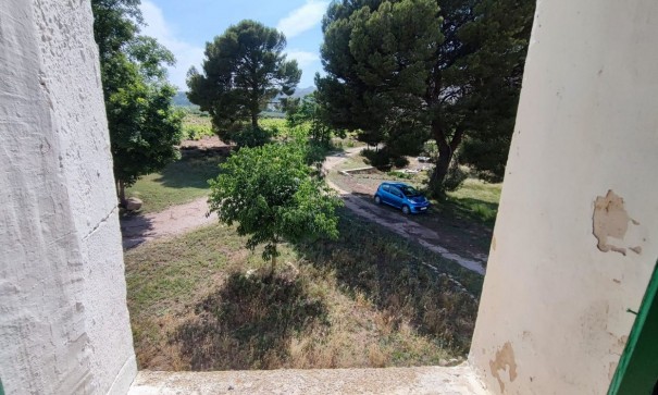 Videresalg - Finca landejendom -
Yecla