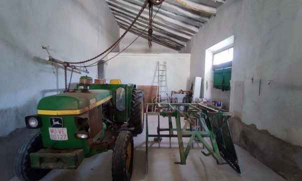 Videresalg - Finca landejendom -
Yecla