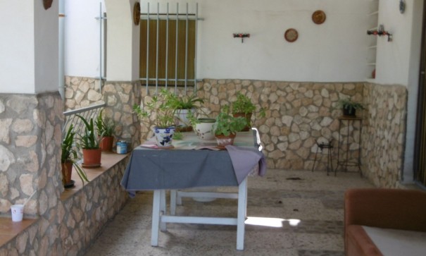 Videresalg - Fritliggende villa -
Yecla