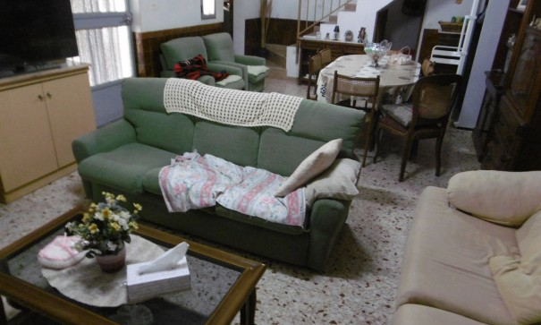 Videresalg - Fritliggende villa -
Yecla