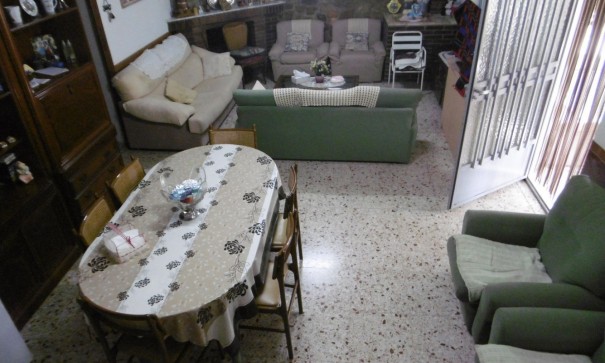 Videresalg - Fritliggende villa -
Yecla