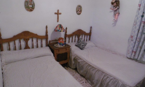 Videresalg - Fritliggende villa -
Yecla