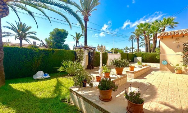 Venta - Chalet Independiente -
Cabo Roig - Costa blanca