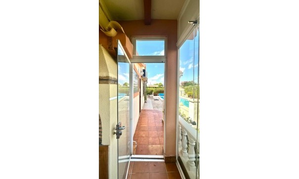 Venta - Chalet Independiente -
Cabo Roig - Costa blanca