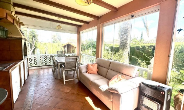 Venta - Chalet Independiente -
Cabo Roig - Costa blanca