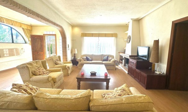 Venta - Chalet Independiente -
Cabo Roig - Costa blanca