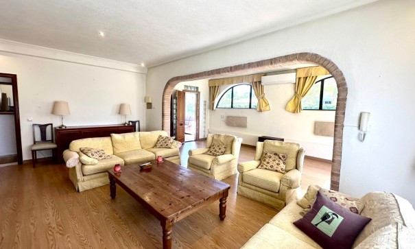 Venta - Chalet Independiente -
Cabo Roig - Costa blanca