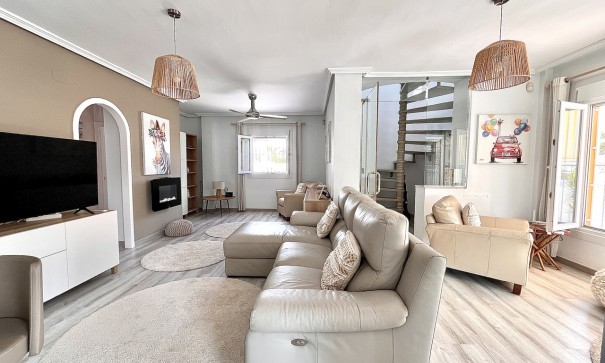 Revente - Villa Individuelle -
Cabo Roig