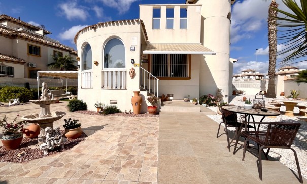 Revente - Villa Individuelle -
Cabo Roig